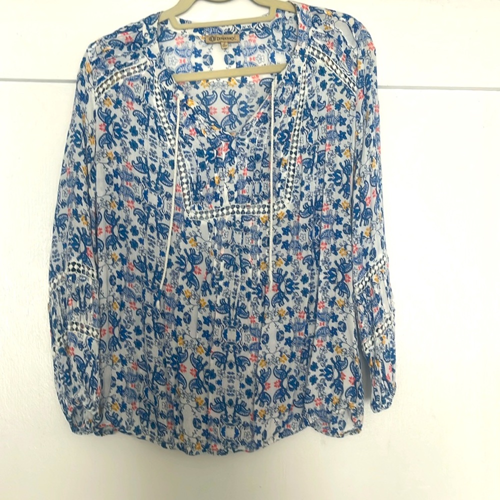 Democracy, brand size large women’s blouse
